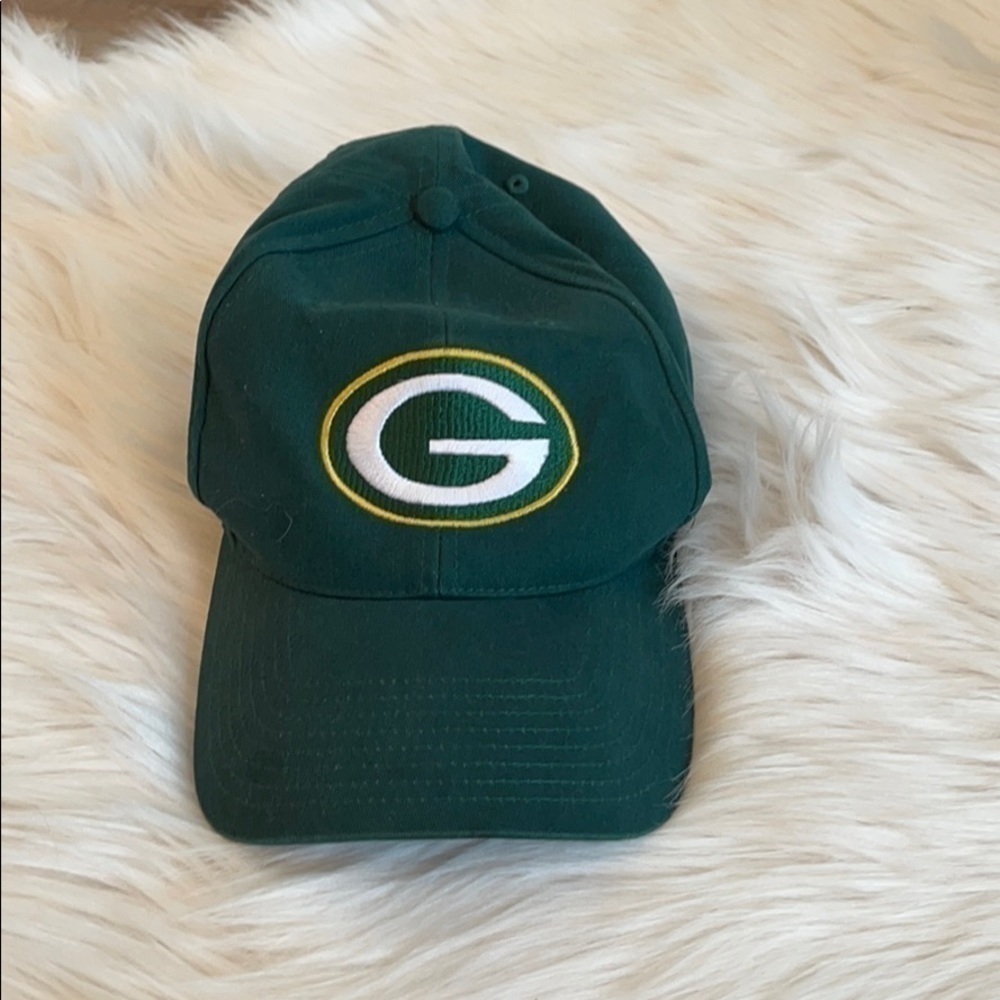 EUC Green Bay Packers adjustable hat​​​​​​​​​​​​​
